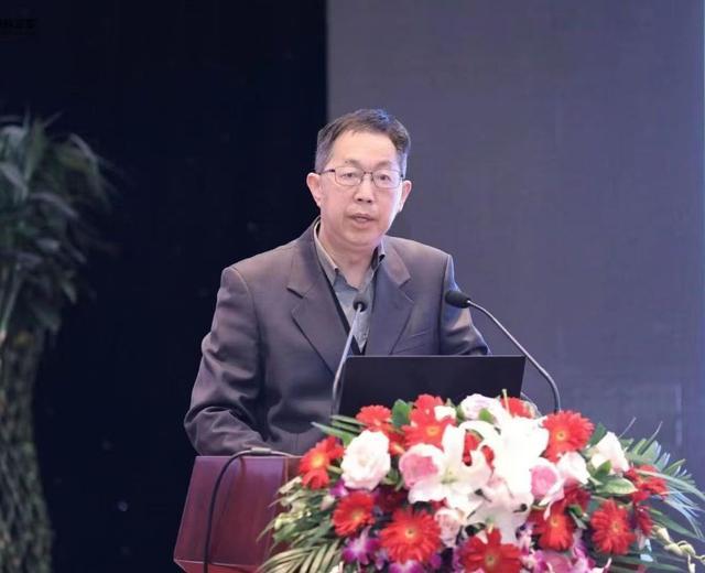 深读政府工作报告｜专访姜奇平：智能经济是把AI作为核心的完整经济体系，不能简单理解为“人工智能+某某行业”