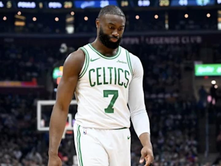  杰伦·布朗直言心声：MVP标准我已达到，人们却不断抬高门槛。 体育新闻 杰伦·布朗直言心声：MVP标准我已达到，人们却不断抬高门槛。 体育新闻