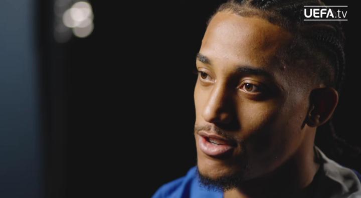  若昂-佩德罗深情回首；那记远射破网的欧冠夜晚。 体育新闻 若昂-佩德罗深情回首；那记远射破网的欧冠夜晚。 体育新闻