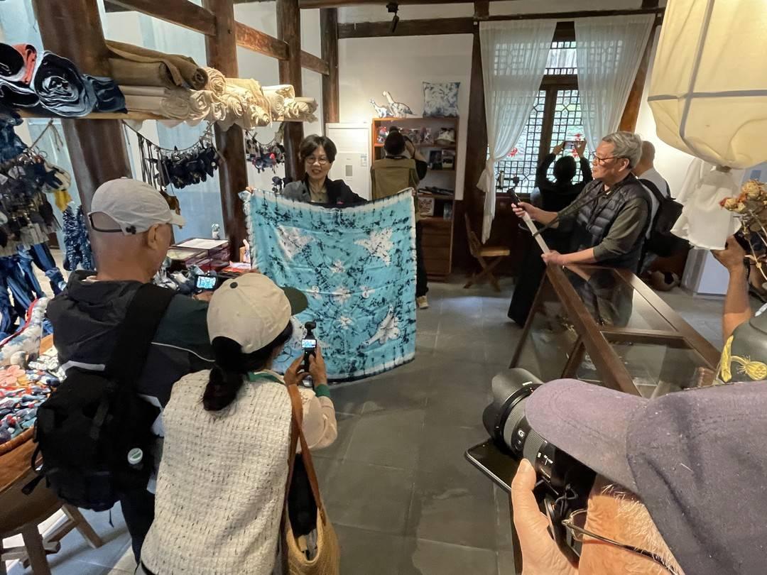  【技术解密】千年扎染技艺全流程深度剖析：自贡李子染艺术空间的非遗传承密码 文化旅游